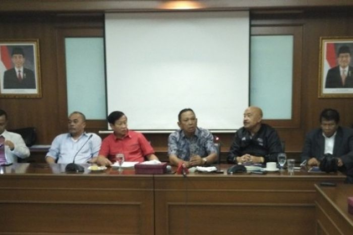 Sesi jumpa pers Komite Pemilihan seusai menggelar rapat keempatnya di Kantor Pepabri, Jakarta Pusat, Senin (22/8/2016).