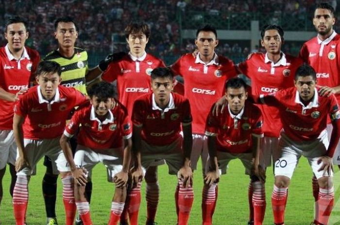 Skuat utama Persija pada laga kontra Madura United di Stadion Gelora Bangkalan, Minggu (24/7/2016).