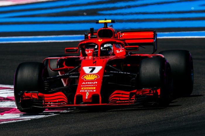 Aksi Kimi Raikkonen (Ferrari) saat melintasi salah satu bagian Sirkuit Paul Ricard dalam sesi kualifikasi F1 GP Prancis 2018 yang digelar Sabtu (23/6/2018).