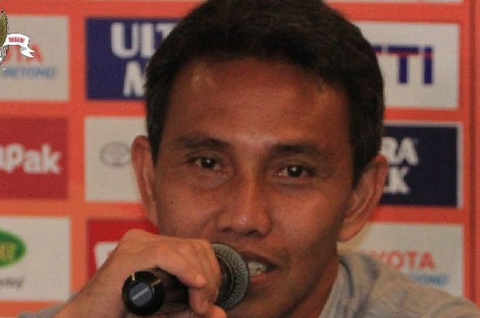 Pelatih sementara tim nasional Indonesia, Bima Sakti. 