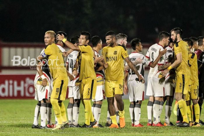    Suasana jelang laga Liga 1 2018 Bhayangkara FC dan Mitra Kukar di Stadion PTIK, Jakarta, 17 Mei 2018.   