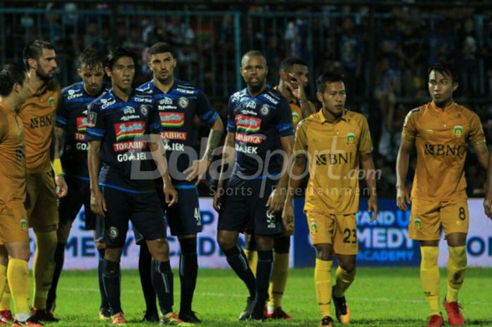 Laga Arema FC kontra Bhayangkara FC, Selasa (30/1/2018).