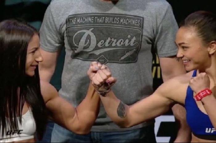 Tecia Torres (kiri) dan Michelle Waterson (kanan) menjadi dua di antara enam petarung wanita yang akan meramaikan UFC 218, Sabtu (2/11/2017) waktu Amerika Serikat.