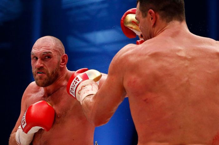 Tyson Fury saat melawan Wladimir Klistchko pada 28 November 2015 di Jerman. 