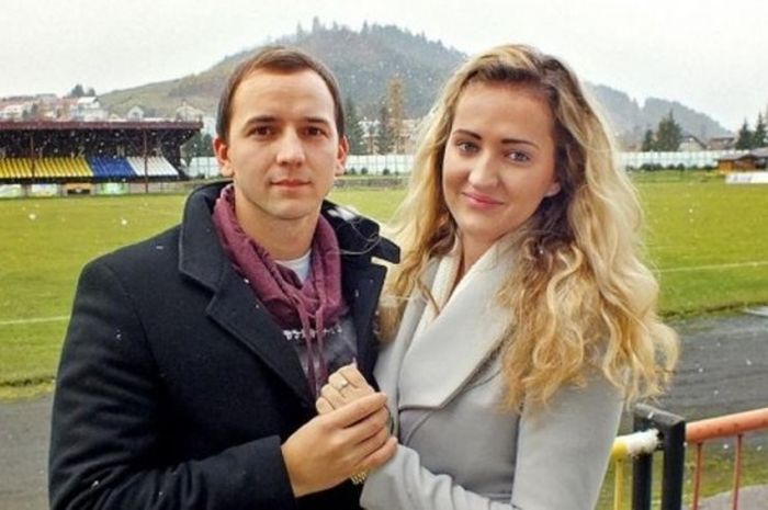 Petra Lepackova (kiri) dan Petra Lepackova berencana menikah setelah lamaran yang diajukan sebelum laga antara Nizna dan Tatran, Jumat (4/11/2016).
