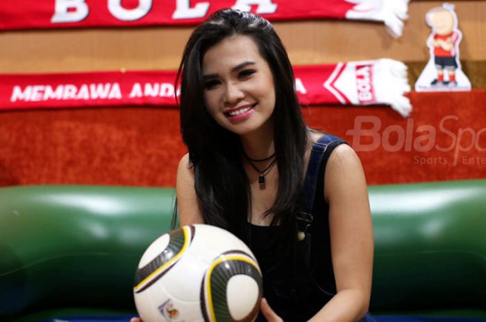 Maria Vania dalam sesi wawancara khusus dengan BolaSport.com dan Tabloid BOLA pada Rabu (25/10/2017).