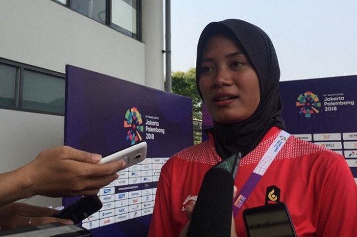 Atlet panah Indonesia, Diananda Choirunisa, ketika ditemui seusai pertandingan semifinal panahan nomor recurve perorangan putri di Lapangan Panahan Stadion Utama Gelora Bung Karno, Kamis (23/8/2018).