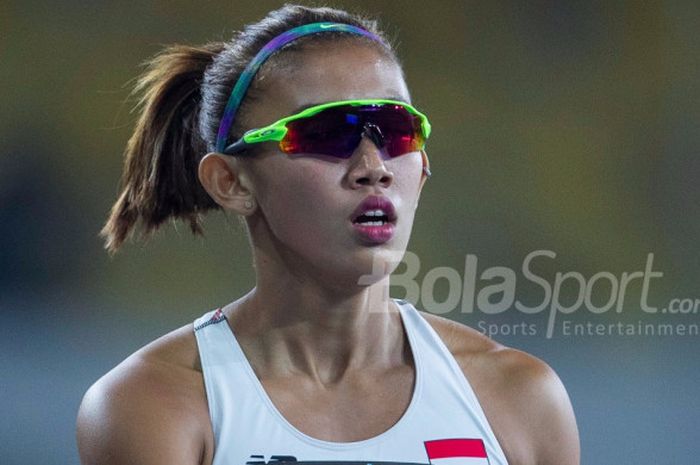 Gaya keren atlet Indonesia, Emilia Nova, ketika tampil di SEA Games, Kamis (24/8/2017). 