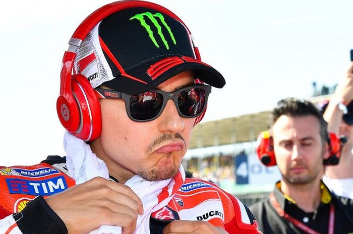  Jorge Lorenzo saat MotoGP Inggris di Sirkuit Silverstone, Minggu (27/8/2017). 