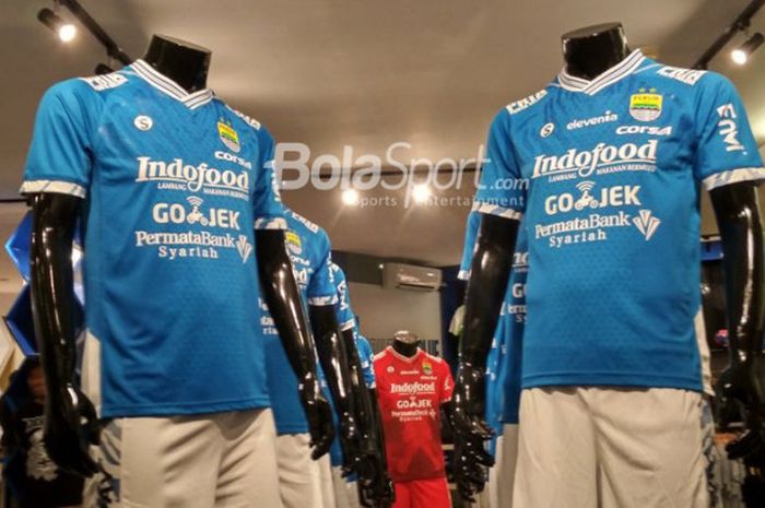 Jersey Persib menyambut musim kompetisi baru, Liga 1 2018.