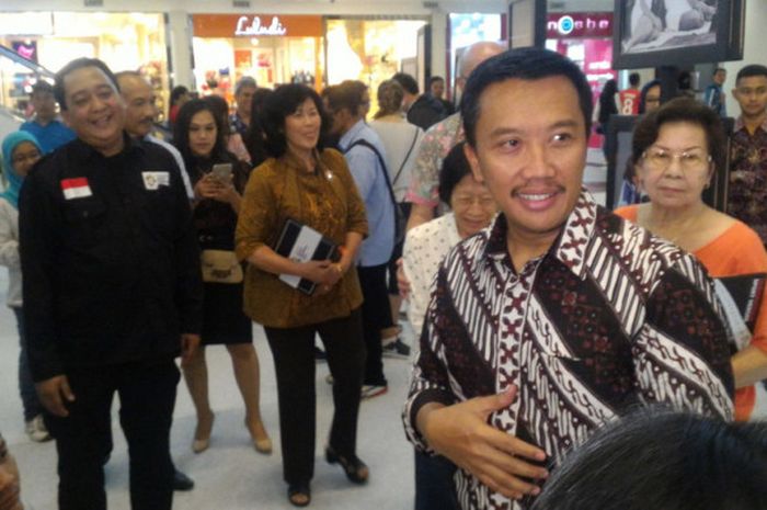 Mentri Pemuda dan Olahraga, Imam Nahrawi, di sela-sela acara Journalist Photo Exhibition 