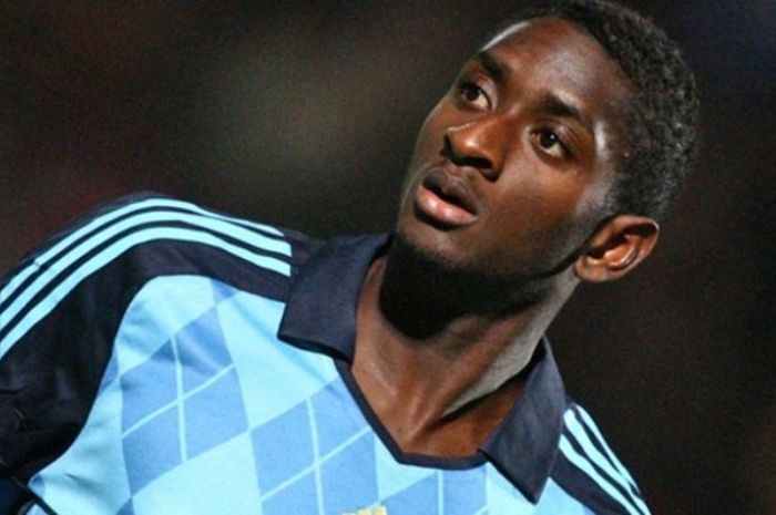 Striker asal Mali, Mamadou Samassa saat masih membela Olympique Marseille. 