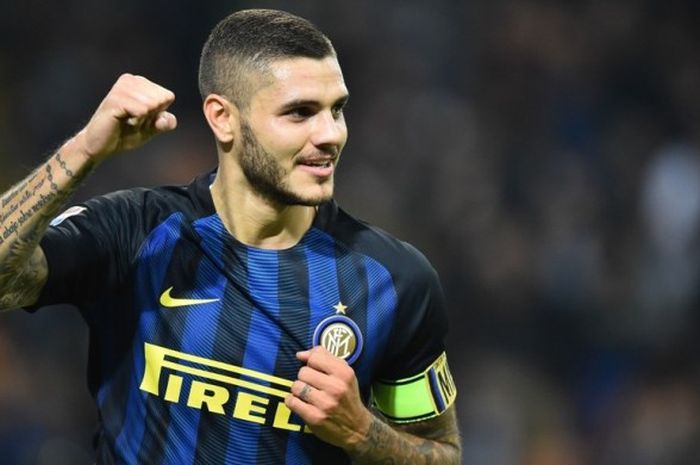 Penyerang Inter Milan, Mauro Icardi, merayakan gol yang dia cetak ke gawang Torino dalam pertandingan Serie A di Giuseppe Meazza, Milan, Italia, 26 Oktober 2016.