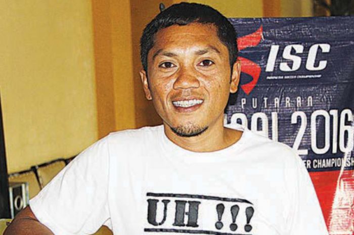 Mantan pemain tim nasional yang kini menjadi pelatih Persihaltim Halmahera Timur, Rahmad Rivai.