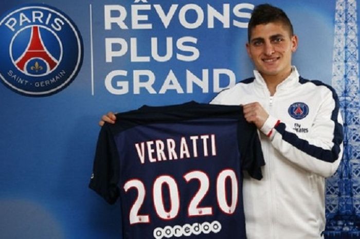 Gelandang asal Italia, Marco Verratti, diketahui menderita cedera baru pasca pemulihan cedera kambuhannya di pergelangan kaki. Dirinya terancam absen saat PSG bertandang ke Old Trafford