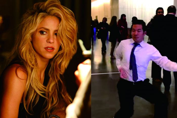 Shakira (kiri) dan QPark