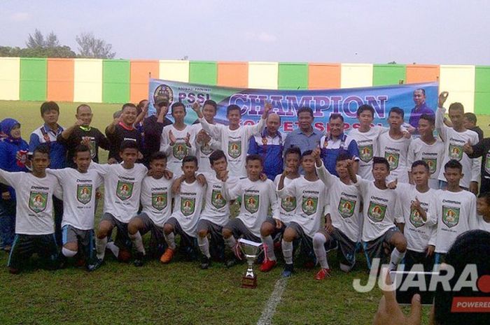 Skuat PSSA Asahan juara Liga Remaja U-15 wilayah Sumatera Utara, setelah mengalahkan Binjai United dengan skor 1-0, Minggu (21/5/2017) di Stadion Mini Disporasu.