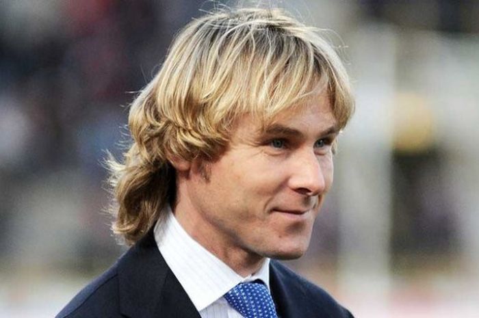 Wakil presiden sekaligus gelandang legendaris Juventus, Pavel Nedved, yang meraih gelar Ballon d'Or tahun 2003.