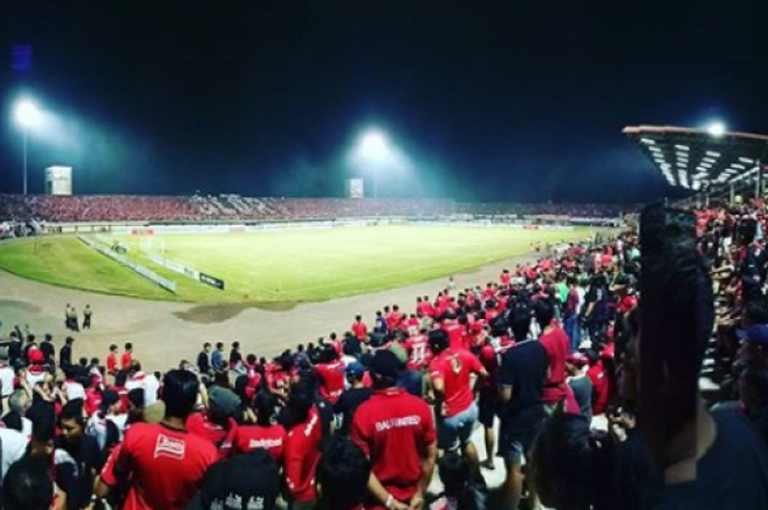 Suasana ketika Stadion Kapten I Wayan Dipta digunakan Bali United berlaga.