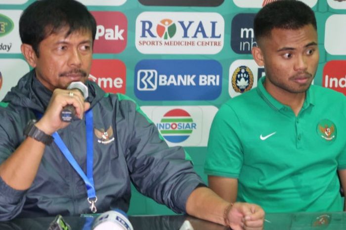 Indra Sjafri bersama Saddil Ramdani usai melawan Thailand, Senin (9/7/2018).