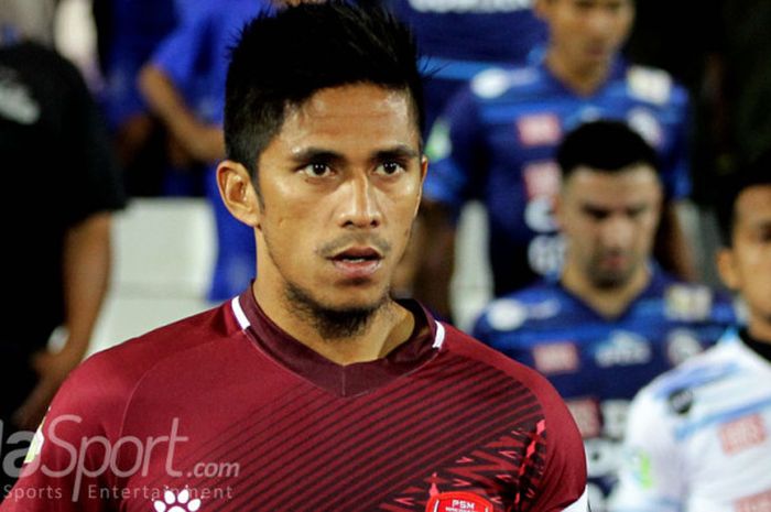 Ekspresi Ardan Aras (PSM Makassar) saat bertanding melawan Arema FC.