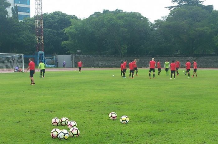 Sesi latihan resmi Bali United yang digelar di Stadion Sriwedari, Manahan, Solo, Jumat (2/2/2018)