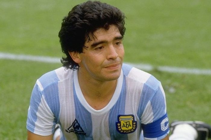 Penyerang tim nasional Argentina, Diego Maradona, dalam pertandingan Piala Dunia 1986 menghadapi Bulgaria di Olympic Stadium, Mexico City, Meksiko, pada 10 Juni 1986.