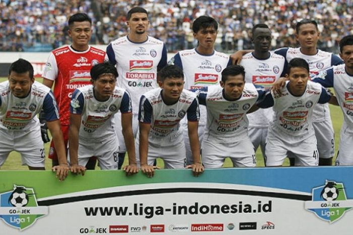 Skuat Arema FC saat menghadapi PSIS Semarang pada laga lanjutan Liga 1 2018 pekan ke-29 di Stadion Moch Soebroto, Minggu (4/11/2018).