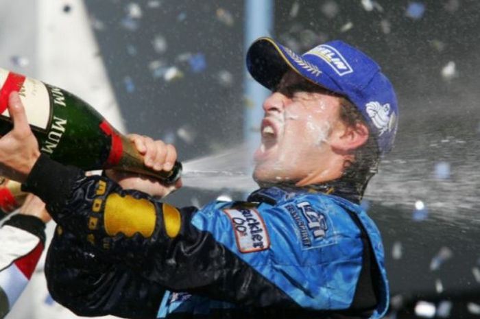 Fernando Alonso mempertahankan gelar juara dunia pada tahun 2006.