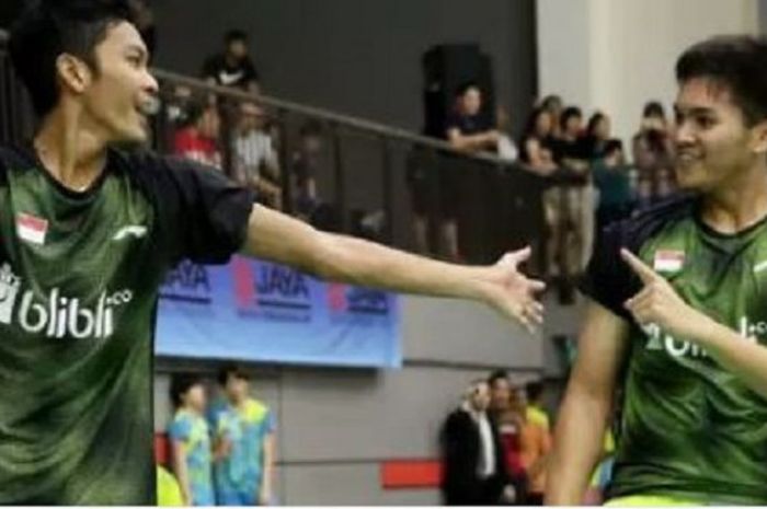 Adnan Maulana/Muhammad Shohibul Fikri, ganda putra Indonesia, yang tampil gemilang di nomor beregu Asia Junior Championship 2017. 