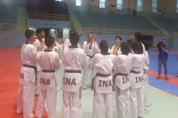 Tim Taekwondo Indonesia tengah berlatih untuk persiapan jelang Asian Games 2018.