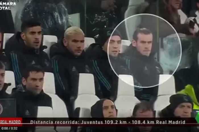 Reaksi Gareth Bale saat menyaksikan gol pembuka Cristiano Ronaldo ke gawang Juventus di laga Liga Champions  pada Rabu (4/4/2018)