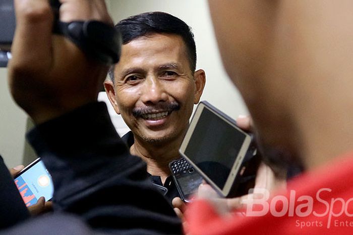 Pelatih Malang United, Djajang Nurjaman, menemui media seusai mengisi preskon turnamen U-19 di Malang, Jawa Timur, Sabtu (19/08/2017) malam.