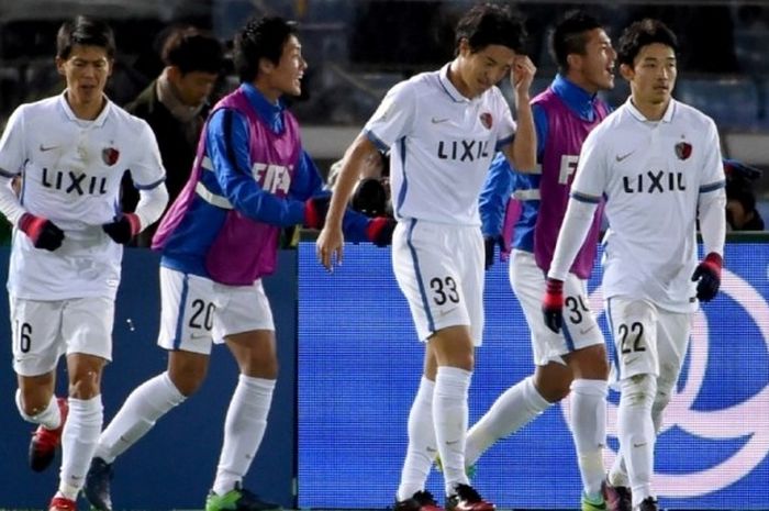 Para pemain Kashima Antlers merayakan gol yang dicetak Mu Kanazaki (33) ke gawang Auckland City dalam laga Piala Dunia Klub di Yokohama, Jepang, 8 Desember 2016.