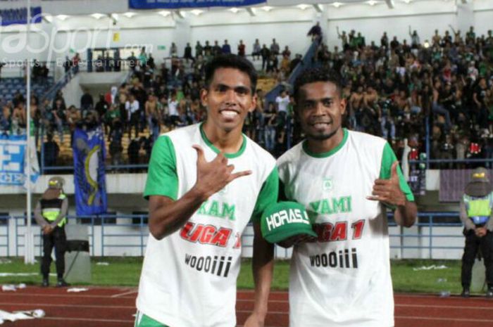 Dua winger PSMS Medan di Liga 2 tahun 2017, Elthon Maran dan Frets Butuan. Mereka tidak ikut dalam latihan perdana tahun 2018 di Stadion Kebun Bunga.