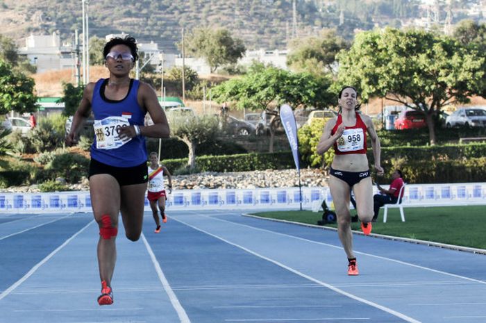 Dedeh Erawati, sprinter putri Indonesia saat melakoni kualifikasi nomor 200 meter Kejuaraan Dunia Masters Atletik 2018 di Malaga, Spanyol.