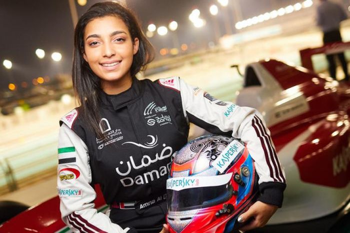Pebalap Formula 4, Amna Al Qubaisi.