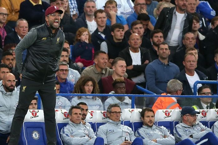 Ekspresi pelatih Liverpool FC, Juergen Klopp, dalam laga Liga Inggris kontra Chelsea di Stadion Stamford Bridge, London, Inggris pada 29 September 2018.