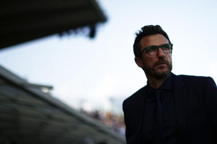  Reaksi pelatih AS Roma, Eusebio Di Francesco, dalam laga Liga Italia lawan Atalanta di Atleti Azzurri d'Italia, Bergamo, 20 Agustus 2017.