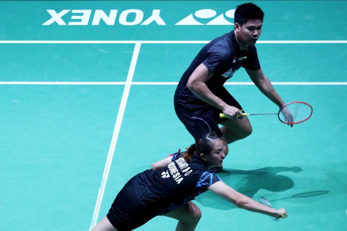 Praveen Jordan/Melati Daeva Oktavianti saat berhadapan dengan Wang Yilyu/Huang Dongping, pada babak kedua French Open 2018 di Stade Pierre de Coubertin, Paris, Prancis, Kamis (25/10/2018).