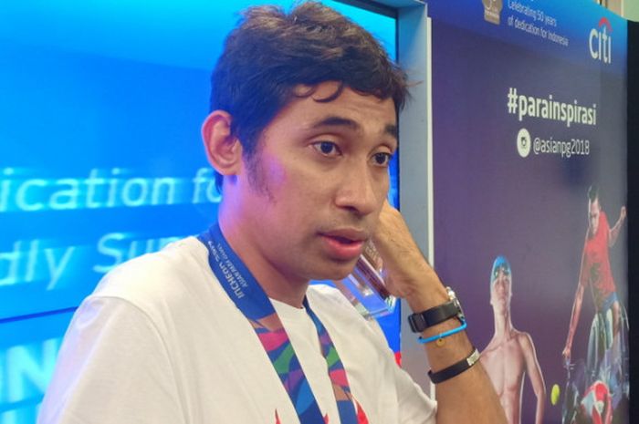 Atlet tenis meja difabel Indonesia, David Jacobs, saat meladeni pertanyaan dari wartawan dalam acara peresmian Citibank sebagai sponsor Asian Para Games 2018 di Citibank Tower SCBD, Jakarta Selatan, pada Selasa (18/9/2018).