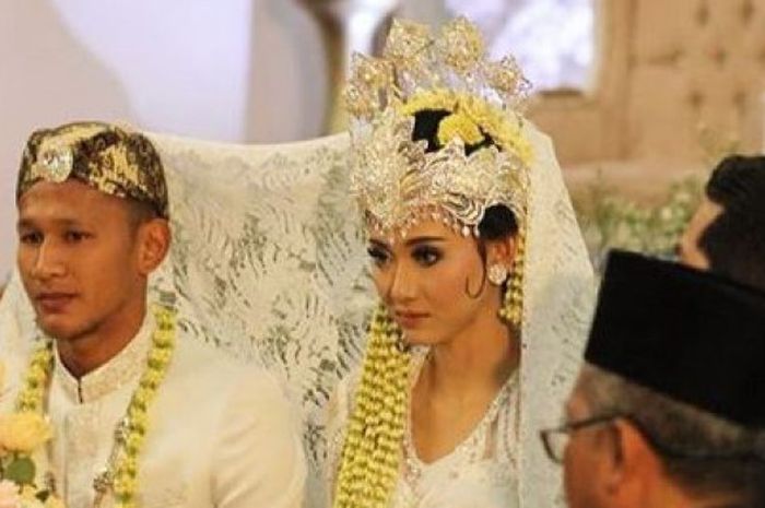 Pernikahan Yandi Sofyan dengan Pungky Afriecia.