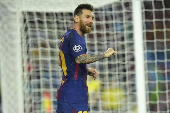 Reaksi megabintang FC Barcelona, Lionel Messi, dalam laga Grup D Liga Champions kontra Olympiacos FC di Stadion Camp Nou, Barcelona, Spanyol, pada 18 Oktober 2017.