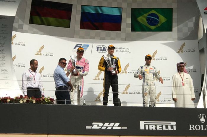 Pebalap Russian Time, Artem Markelov, menjuarai sprint race FIA Formula 2 (F2) 2018 di Sirkuit Internasional Bahrain, Minggu (8/4/2018).