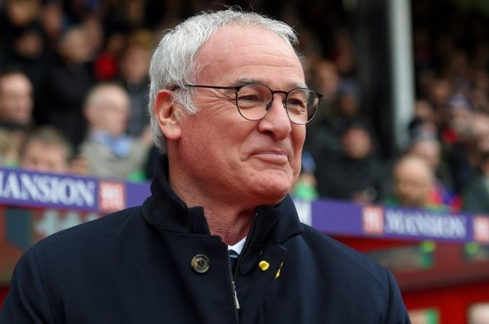 Manajer Leicester City Claudio Ranieri, saat laga Premier League melawan Crystal Palace di Selhurst Park tanggal 19 Maret 2016, di London, Inggris. 