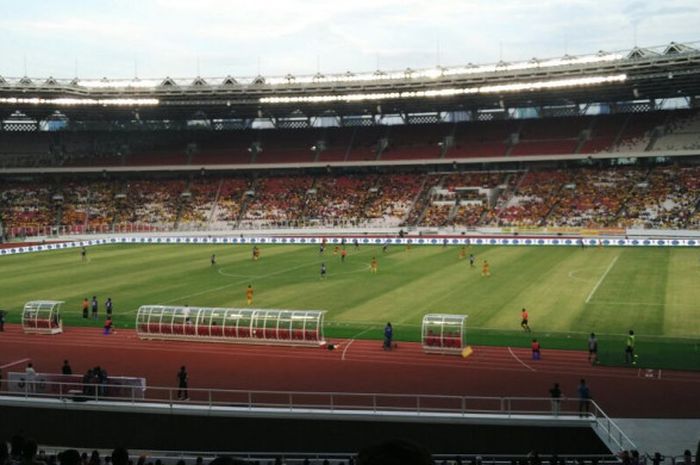 Potret pertandingan persahabatan antara Bhayangkara FC kontra FC Tokyo di Stadion Utama Gelora Bung Karno (SUGBK), Senayan, Jakarta, Sabtu (27/1/2018) sore WB.