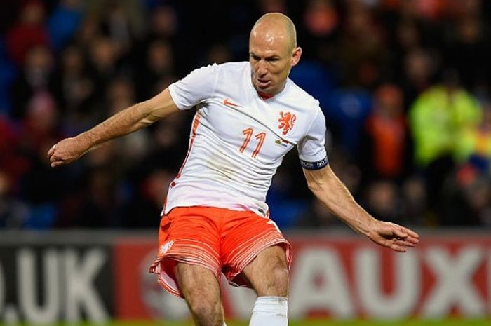 Arjen Robben saat mencetak gol ketiga dalam laga persahabatan antara Wales kontra Belanda di Cardiff City Stadium, 13 November 2015. 