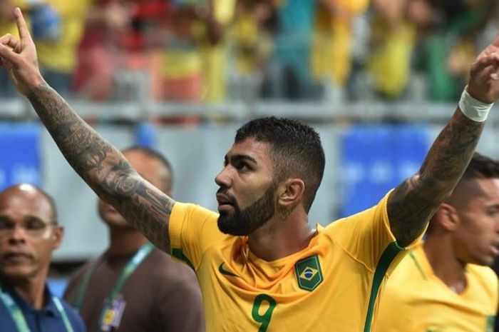 Gabriel Barbosa merayakan gol Brasil ke gawang Denmark pada partai pamungkas Grup A Olimpiade Rio di Stadion Itaipava Arena Fonte Nova, Rabu (10/8/2016) waktu setempat atau Kamis dini hari WIB.
