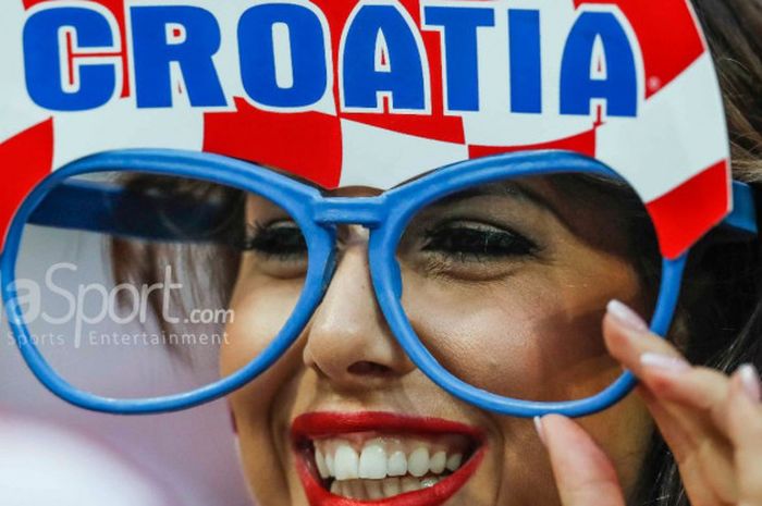  Salah seorang fan Kroasia dalam laga semifinal Piala Dunia 2018 melawan Kroasia, Rabu (11/7/2018)  di Luzhniki Stadium, Moskow. 
