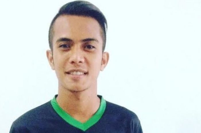 Gelandang muda PSMS Medan, M Nur Adli siap membawa timnya promosi dari Liga 2 musim 2017 ke Liga 1 pada 2018. 